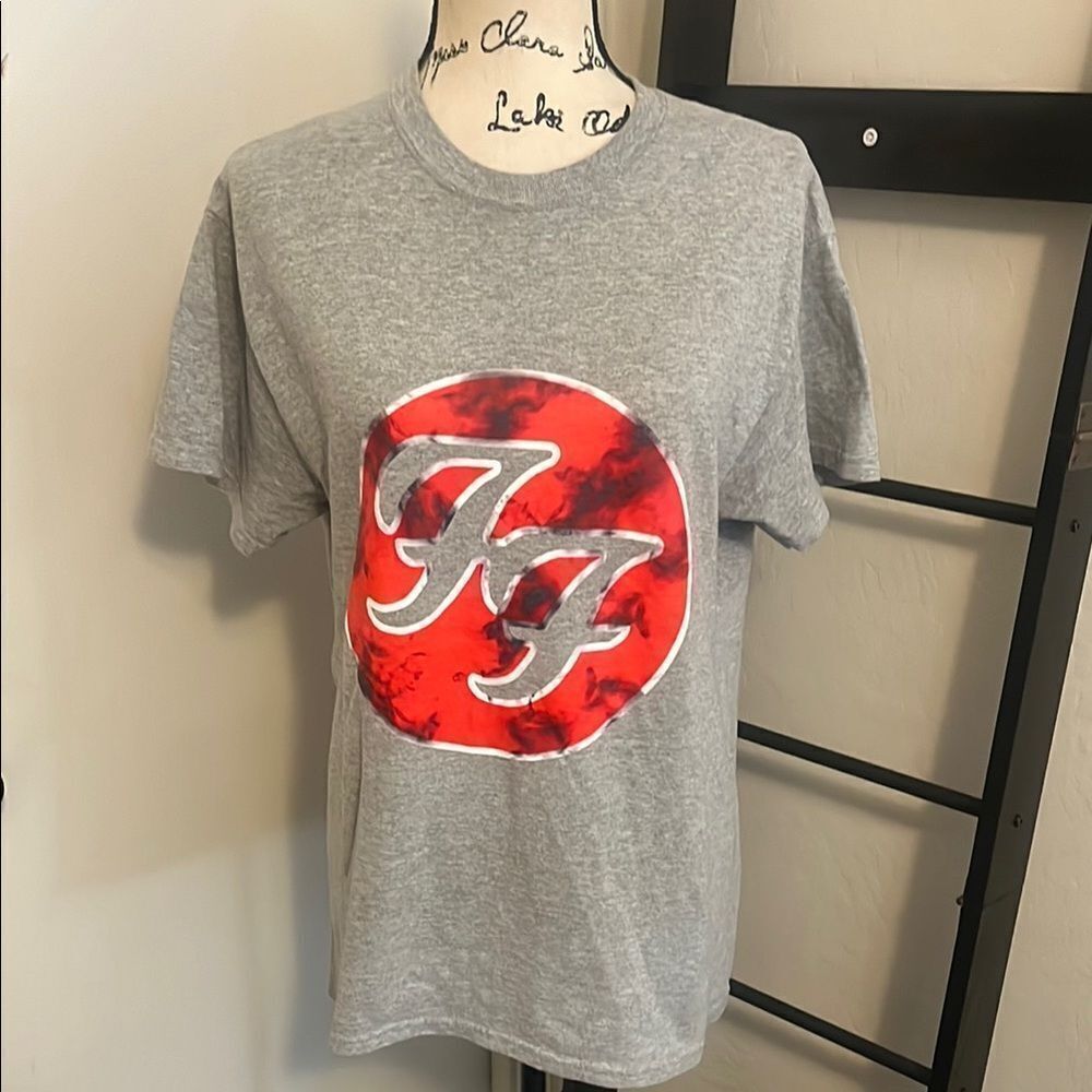 Foo Fighters Band Music Gray Red Graphic Shirt Concert Festival